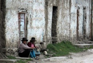 FILE 14 - direction north to Equateur via Ayacucho,  Chavin Ruins, Chns Chan, desert , mountains etc  (100)